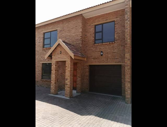 3 BEDROOM PROPERTY TO RENT IN ROTHDENE